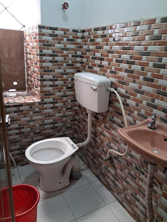 Hotel Zeeshan International كولكاتا المظهر الخارجي الصورة